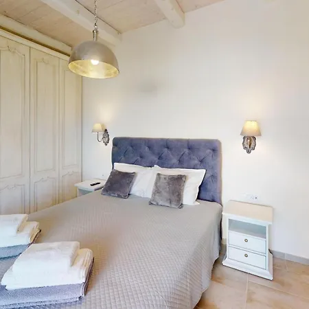 Villa Lumidana